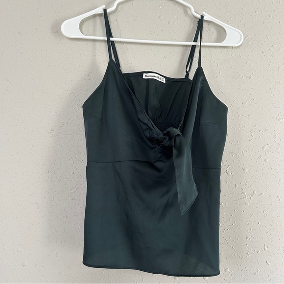 Abercrombie & Fitch Tops - Abercrombie & Fitch Green Tie Front Spaghetti Strap Blouse Casual Holiday Medium